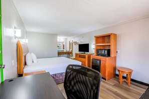 Standard Room, 1 Queen Bed, Non Smoking - Cozy Garden Inn By OYO Hwy 40 Richmond (Richmond)