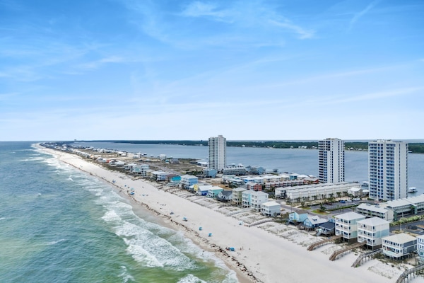Beach nearby, sun loungers