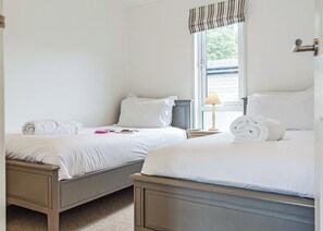 4 bedrooms, free WiFi