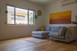 Fireplace - Beach house, Perfect for 2 families (Inverloch)