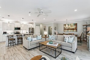 Smart TV, ping pong - 4BR Villa | Balcony w/Golf Course Views |Patio Hammock | Free Daily Activities | Beach Club|Pools (Pensacola)