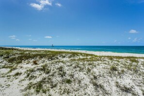 Beach nearby, snorkelling, surfing, motor boating