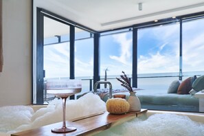 Interior - 43rd Floor Luxury in Circle on Cavill (Gold Coast)