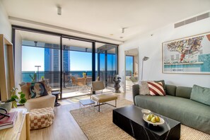 Smart TV - 43rd Floor Luxury in Circle on Cavill (Gold Coast)
