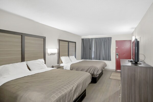 Schreibtisch, Bügeleisen/Bügelbrett, kostenloses WLAN, Bettwäsche