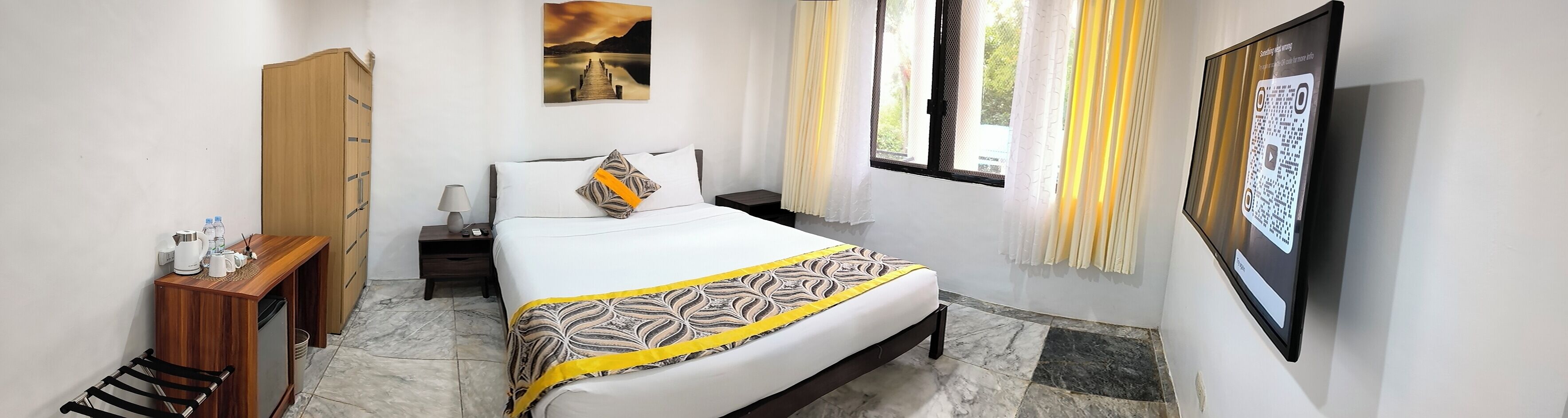 deluxe room, 1 queen bed | 1 bedroom, in-room safe, free wifi, bed sheets