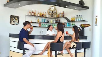 Poolside bar
