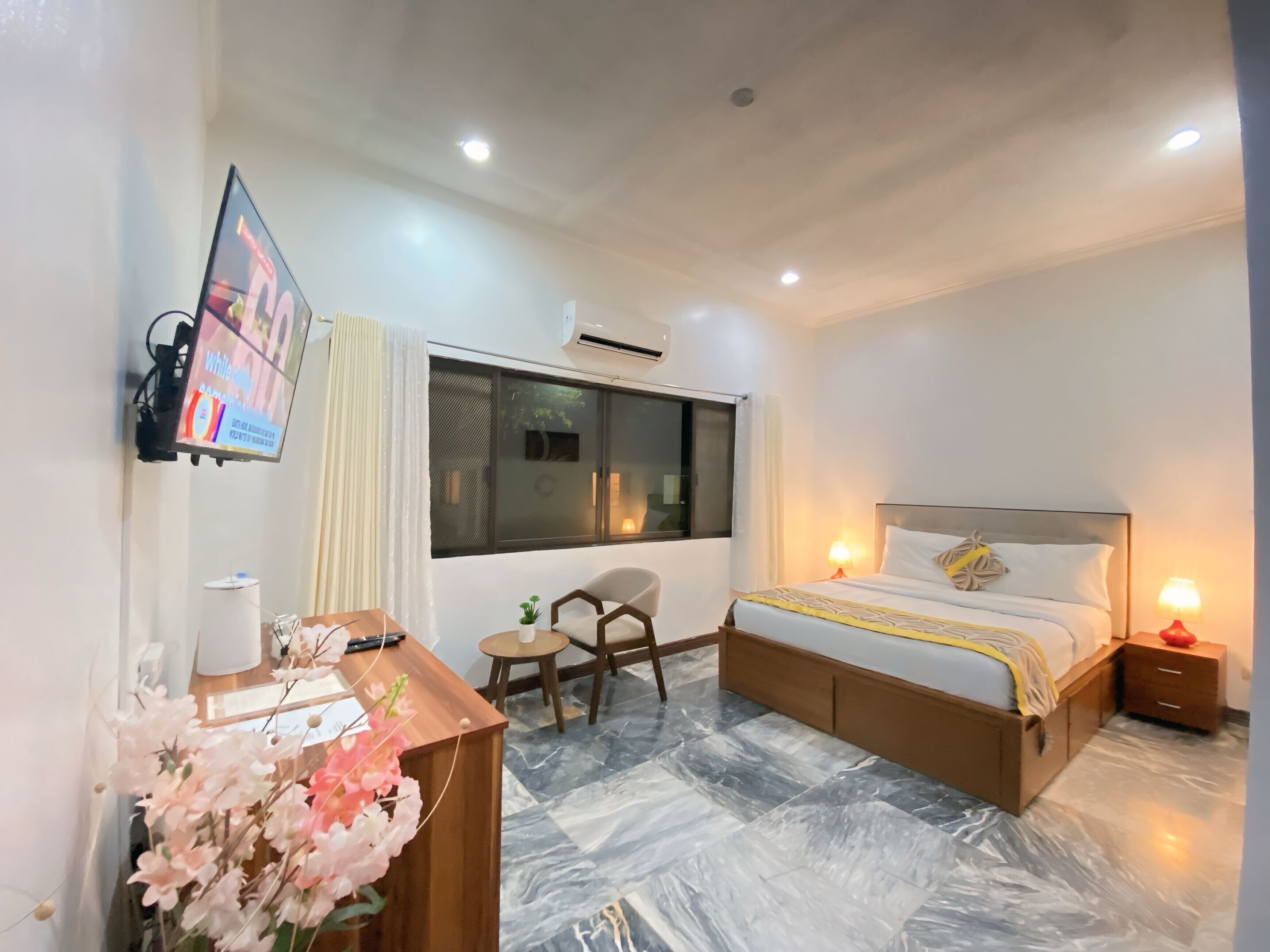 premium room | 1 bedroom, in-room safe, free wifi, bed sheets