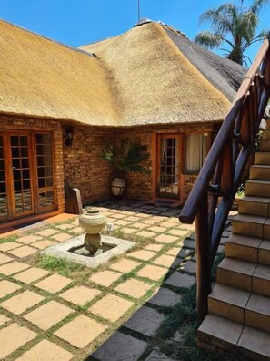 Comfort Double Room | Individually decorated, individually furnished, desk, laptop workspace - Khaya Africa Guesthouse and Spa (Midrand)