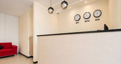 OYO Life 90606 Glass House Citraland Syariah