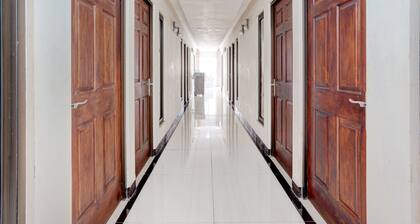 OYO Life 90606 Glass House Citraland Syariah