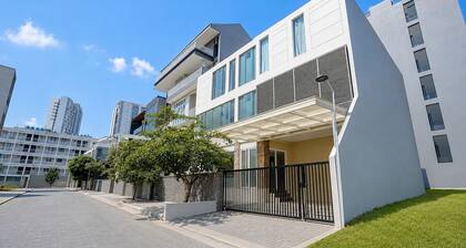 OYO Life 90606 Glass House Citraland Syariah