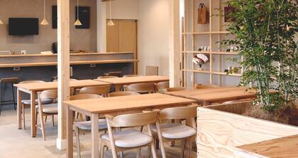 Matoi Hostel & Bar