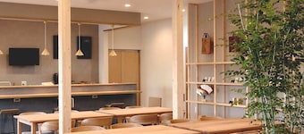 Matoi Hostel & Bar