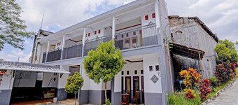 OYO 90405 Penginapan Sasti KuninganNearTaman Cirendang