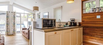 Harbour Premier Lodge