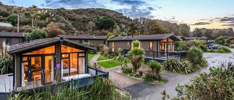 المنشأة من الخارج