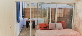 Cozy 4-Sleeper Apartment Near Beaches and Shops in Capbreton