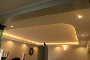 デラックス アパートメント | 1 室のベッドルーム、防音設備、アイロン / アイロン台、WiFi (無料)