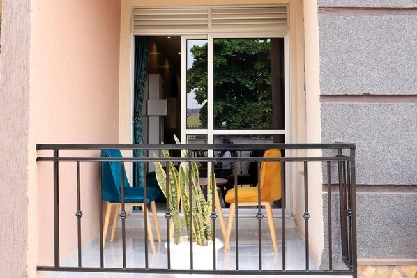 Deluxe Apartment | Terrace/patio