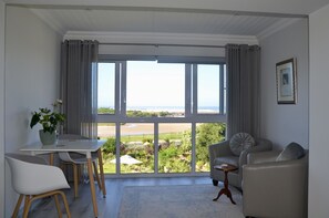 TV connectée de 45 pouces avec chaînes par satellite, télévision