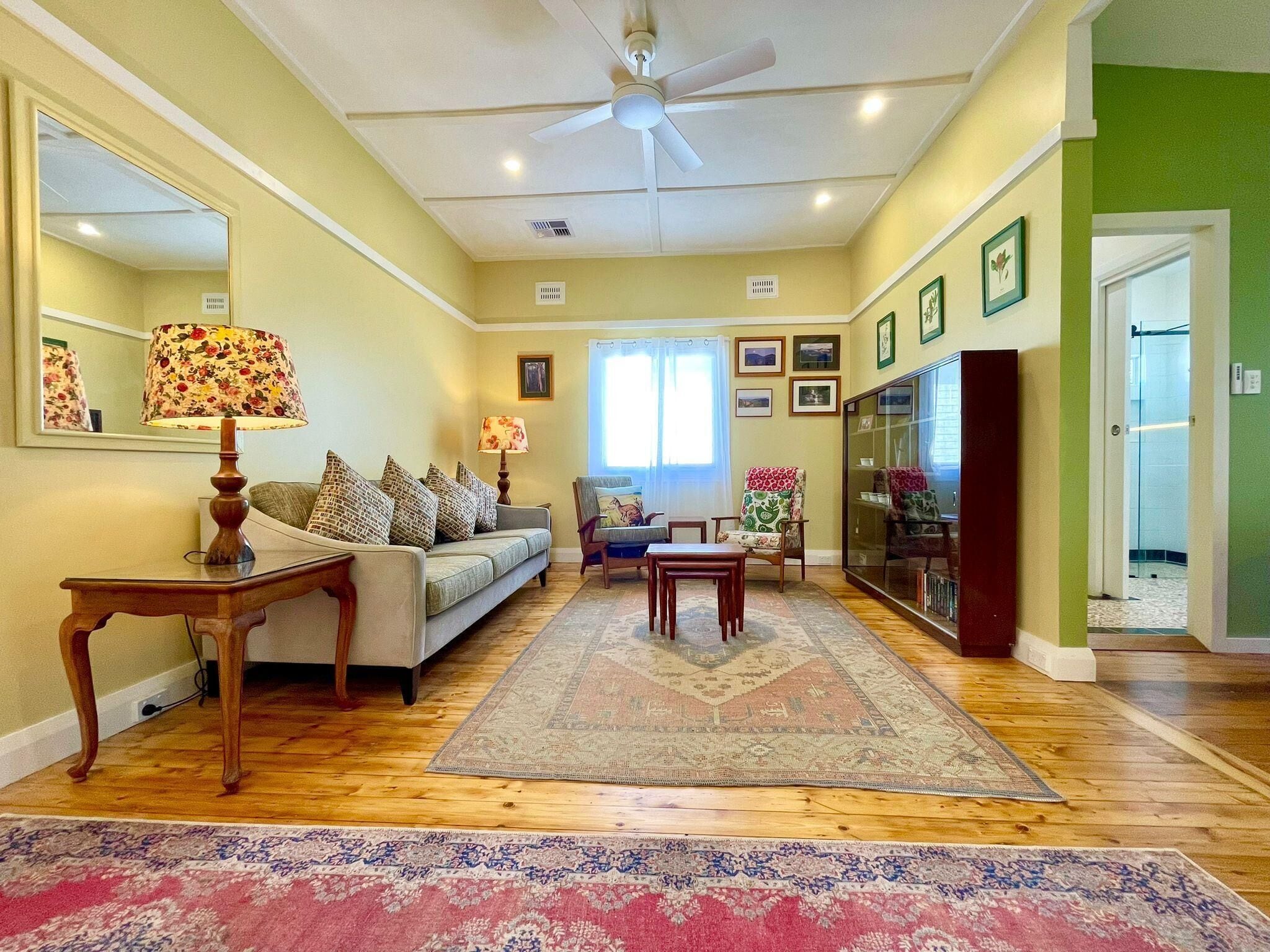 智能電視、DVD 播放機