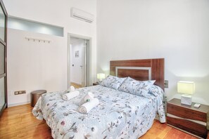 3 quartos, ferros/tábuas de passar roupa, Wi-Fi de cortesia