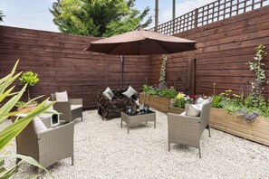 Terrace/patio - Kew Gardens House | Thames, Richmond Park, Private Garden & Free Parking (London)