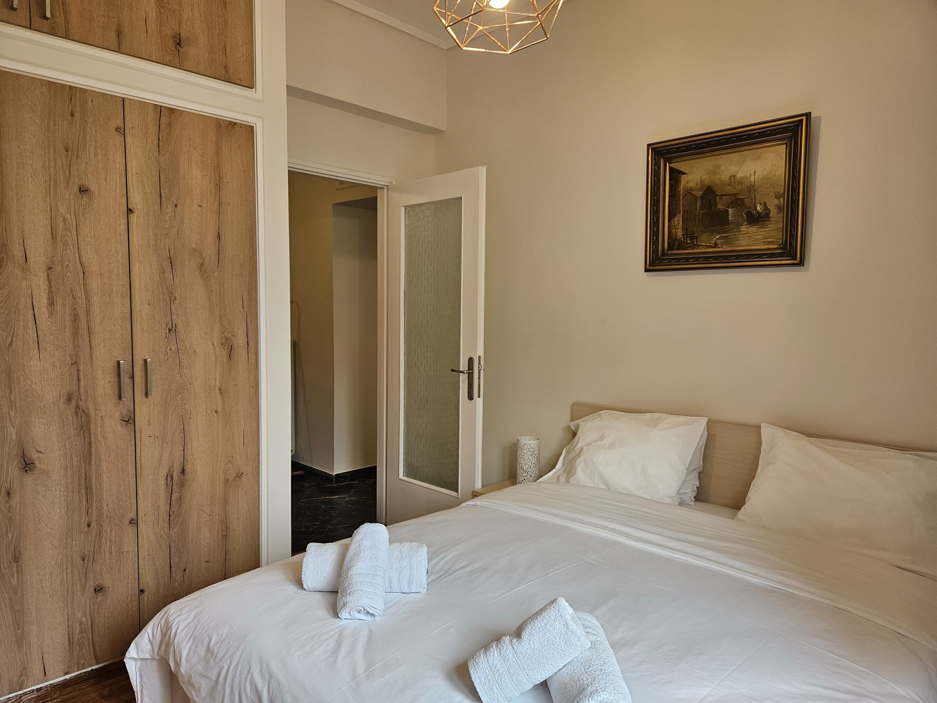 Apartment | Soundproofing, iron/ironing board, travel crib, free WiFi