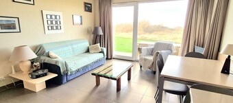 Ground floor with terrace, parking, pets allowed near the sea