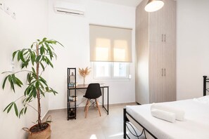 3 habitaciones, escritorio, tabla de planchar con plancha y wifi gratis 