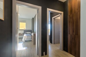 4 Schlafzimmer, Bügeleisen/Bügelbrett, Reisekinderbett, WLAN