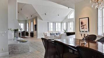 Presidential Apartment | Living area