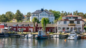 Front of property - Sands Hotell & Bistro (Sandhamn)