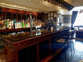 Bar (en la propiedad)
