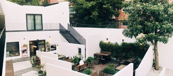 Hidden Garden International Youth Hostel - Oriental Pearl & Lujiazui