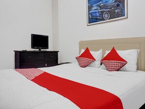 Espacio para trabajar con laptop, cortinas blackout y wifi gratis 