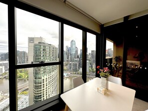 Dining - Crown/Prima Tower/FreeParking/SwimmingPool/OceanView/RiverView/CityView (Southbank)