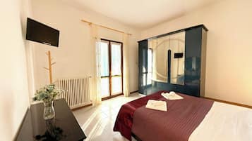 2 slaapkamers, een strijkplank/strijkijzer, gratis wifi, beddengoed