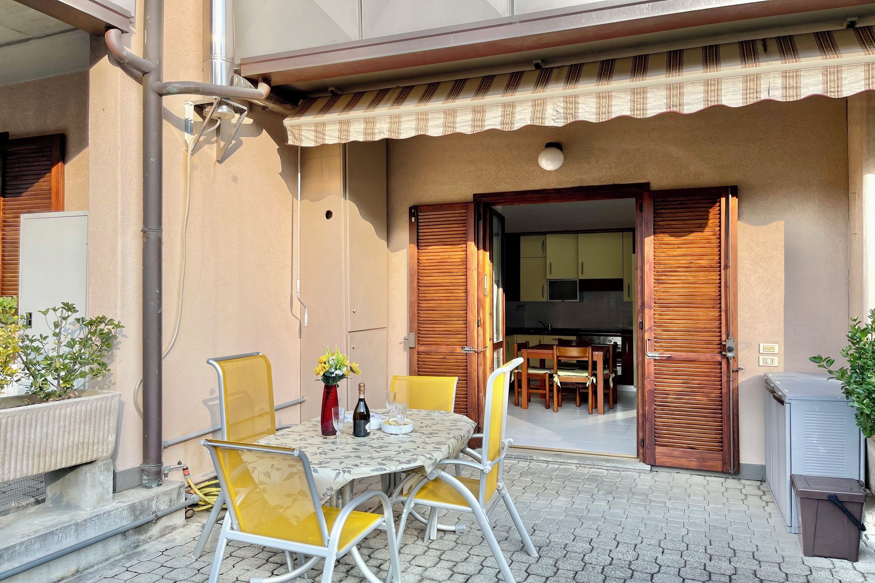 Family Apartment, Multiple Bedrooms, Mountainside (Casa del Limone) | Outdoor dining