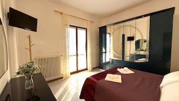 2 slaapkamers, een strijkplank/strijkijzer, gratis wifi, beddengoed