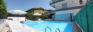Piscina a l'aire lliure 
