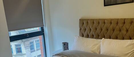 Apartment, 2 Queen Beds | 2 bedrooms, free WiFi, bed sheets
