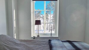Room - Stunning 4-bed House in Mullsjo (Mullsjö)