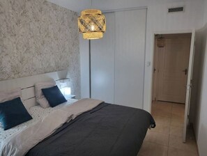 1 bedroom, iron/ironing board, free WiFi, bed sheets