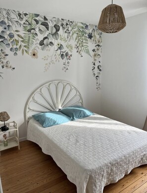 3 slaapkamers, reisbedje, gratis wifi, beddengoed