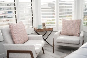 Smart TV, fireplace - Stunning, Ocean View Rental on Sherwood! Enjoy Your Next Month Long Getaway! (Cambria)