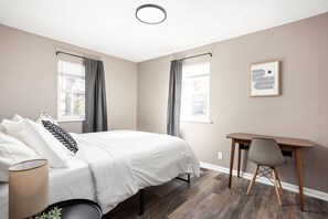 2 slaapkamers, een bureau, wifi