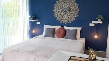 Grand tweepersoonskamer | Bedden met traagschuimmatrassen, een minibar