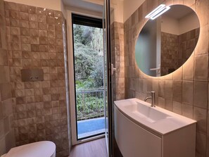 Shower, hair dryer, bidet, towels - Val Di Sole (Rapallo)